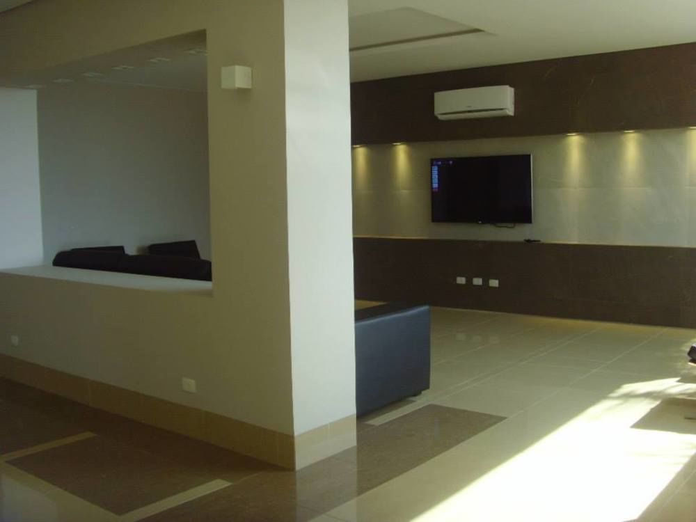 London Hotel Λοντρίνα Εξωτερικό φωτογραφία